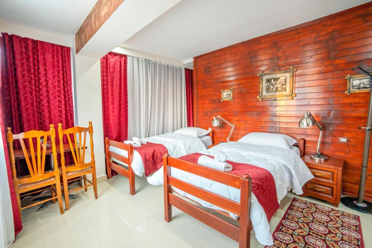 Zobo Hotel Shkoder Exterior photo